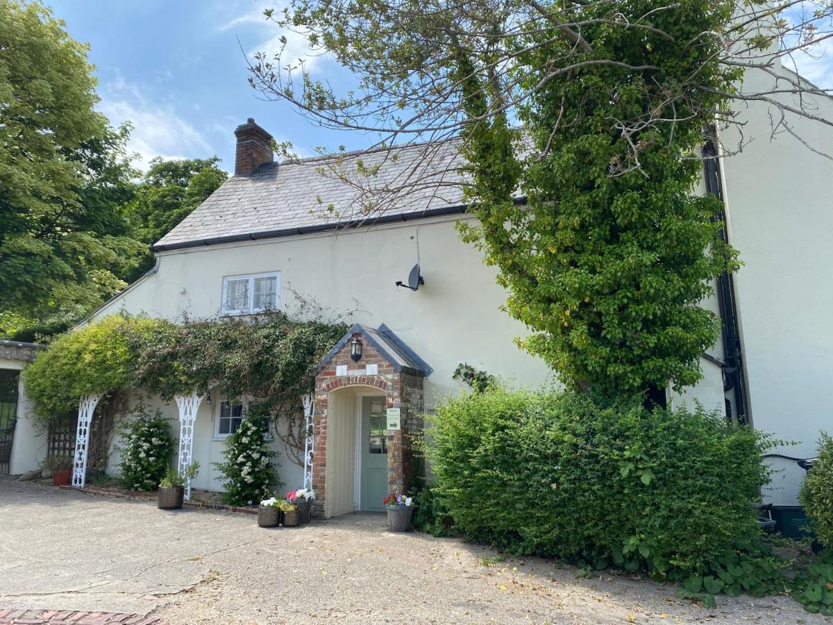 Bed and Breakfast Heathcote House Milborne Saint Andrew Exterior foto