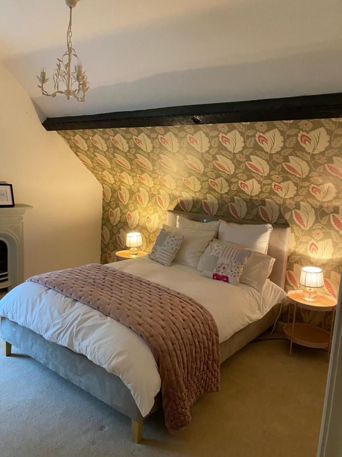 Bed and Breakfast Heathcote House Milborne Saint Andrew Exterior foto